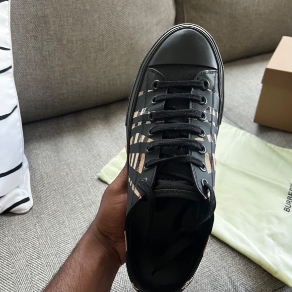 Men’s Burberry Jack M low - Picture 7 of 12